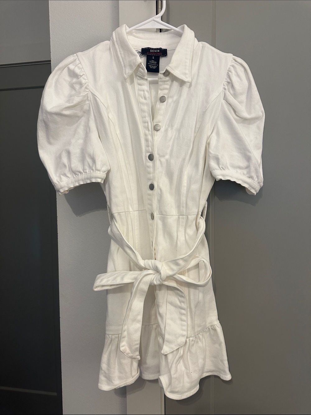 Flying Tomato White Button-Front Puff Sleeve Dress